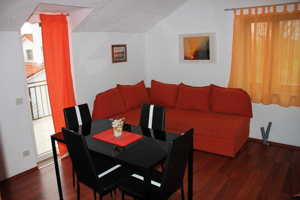 Apartments Zara&Jan Brzac Bagian luar foto